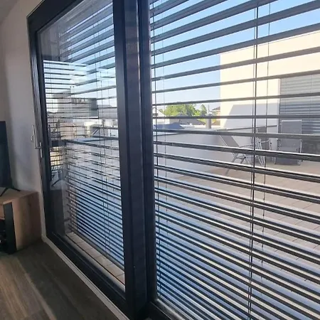 Stilvoll Und Modern Apartament